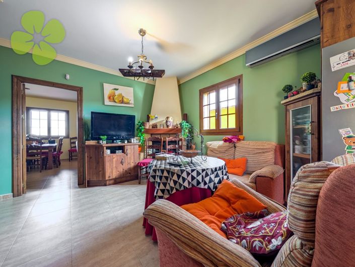 Image No.9-5 Bed Villa for sale