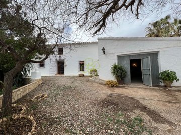 5 Bed Cortijo for sale