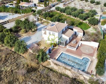 4 Bed Villa for sale