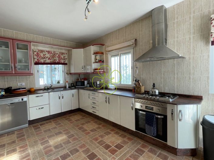 Image No.7-4 Bed Villa for sale