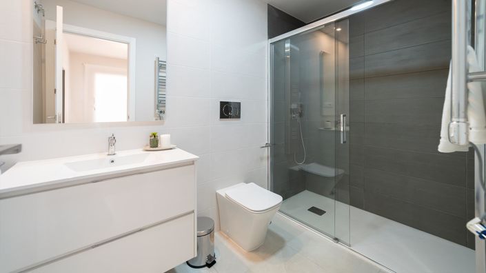 Image No.11-2 Bed Flat for sale