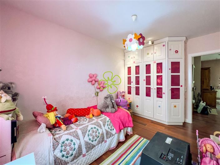 Image No.18-3 Bed Flat for sale