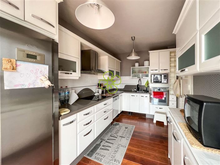 Image No.6-3 Bed Flat for sale