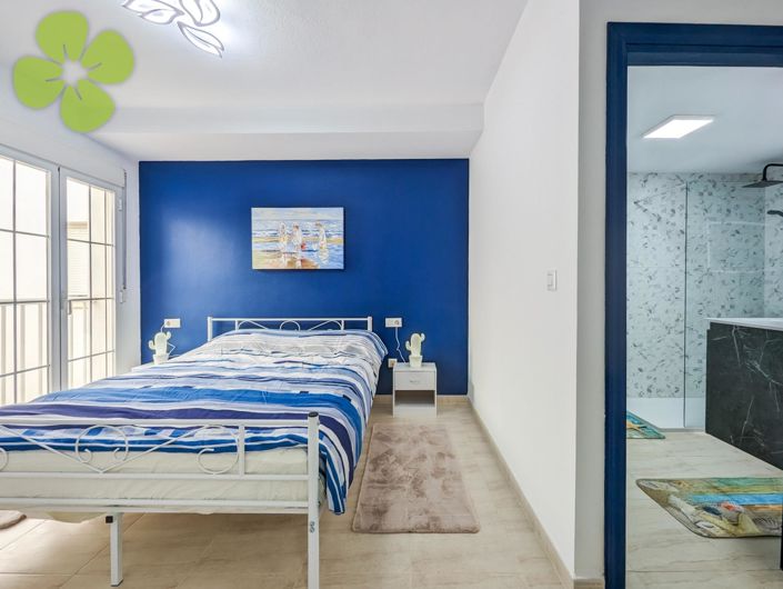 Image No.11-2 Bed Flat for sale