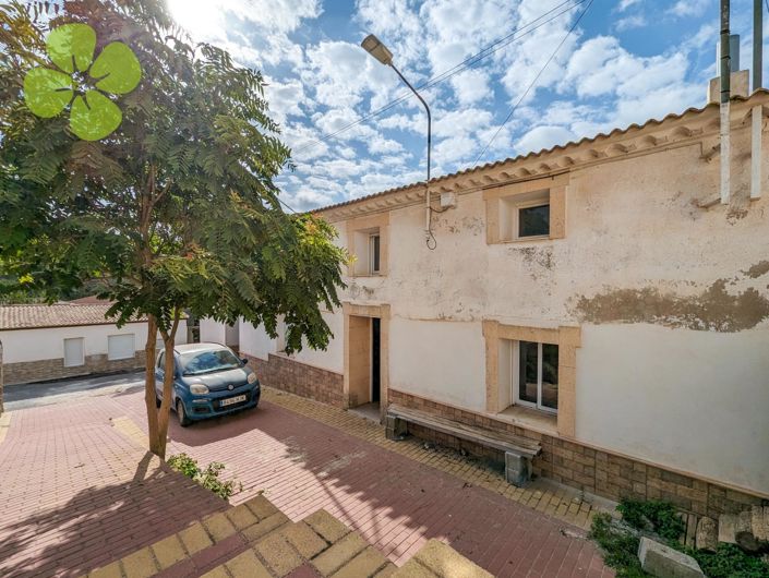 Image No.15-3 Bed Village House for sale