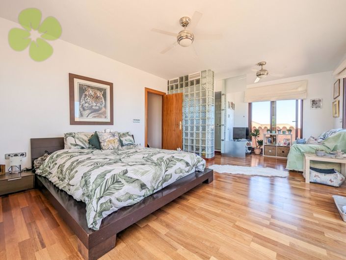 Image No.25-5 Bed Villa for sale