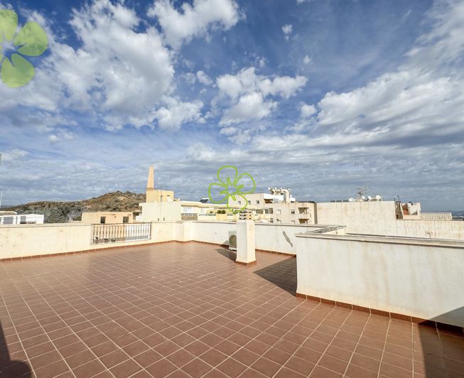 Image No.23-3 Bed Flat for sale