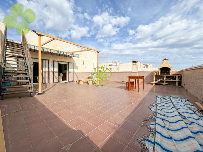 Image No.3-3 Bed Flat for sale