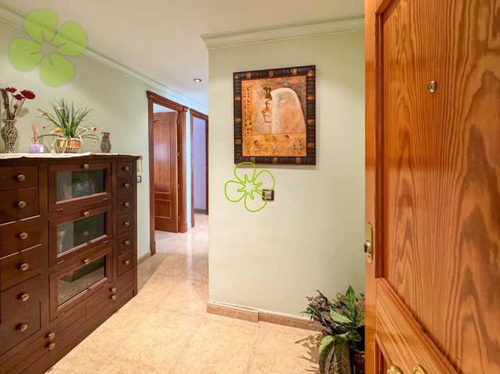 Image No.4-3 Bed Flat for sale