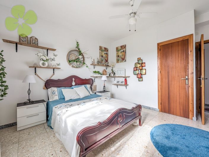 Image No.18-7 Bed Village House for sale