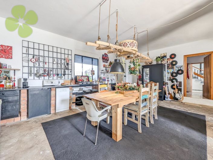 Image No.6-7 Bed Village House for sale