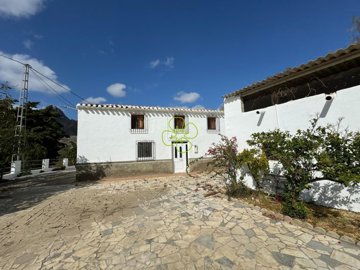 5 Bed Cortijo for sale