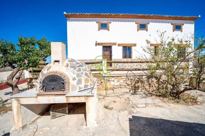 Image No.2-4 Bed Cortijo for sale