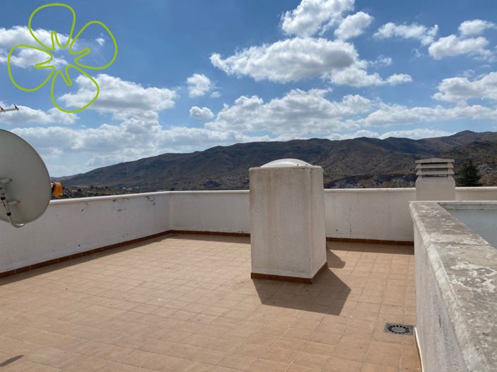 Image No.18-2 Bed Flat for sale