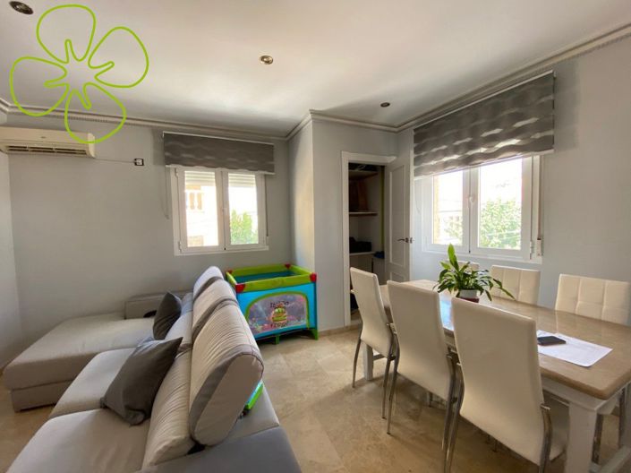 Image No.7-2 Bed Flat for sale