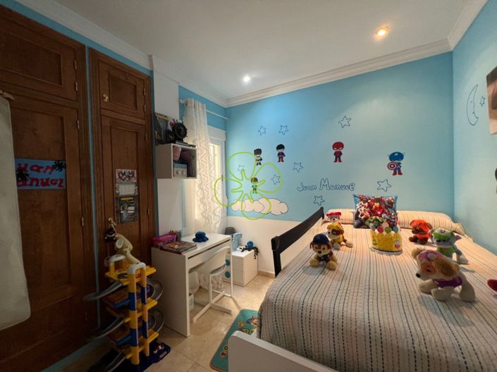 Image No.15-3 Bed Flat for sale