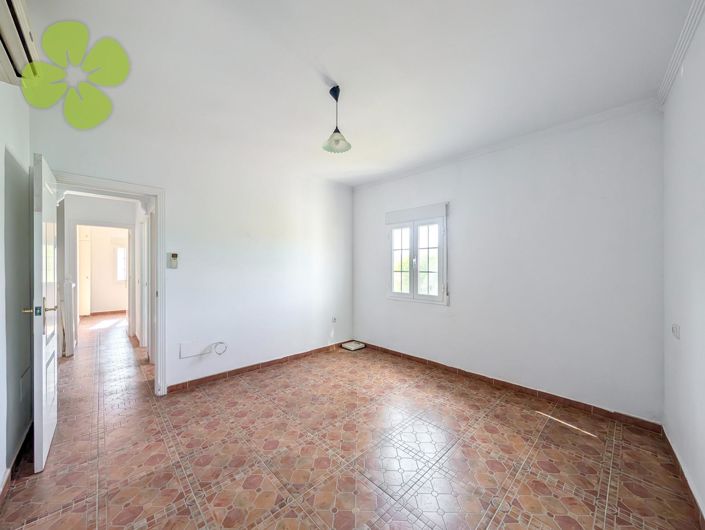 Image No.14-3 Bed Villa for sale