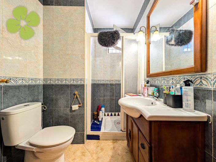 Image No.11-1 Bed Flat for sale