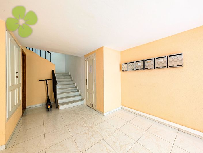 Image No.13-1 Bed Flat for sale