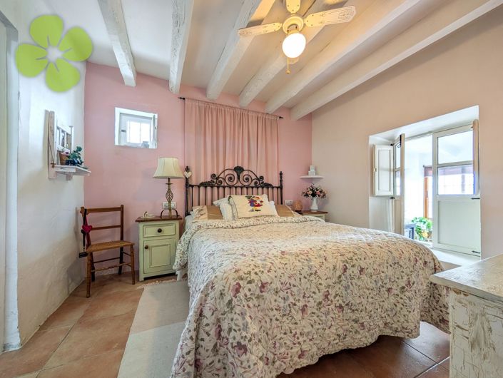 Image No.12-6 Bed Cortijo for sale