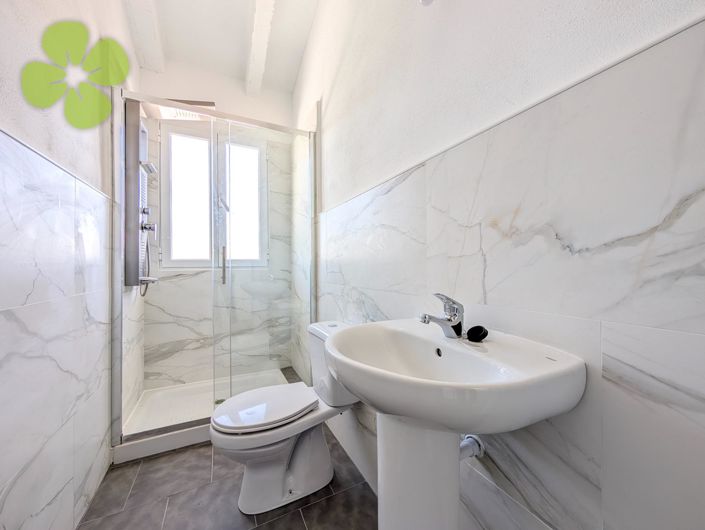 Image No.14-3 Bed Villa for sale