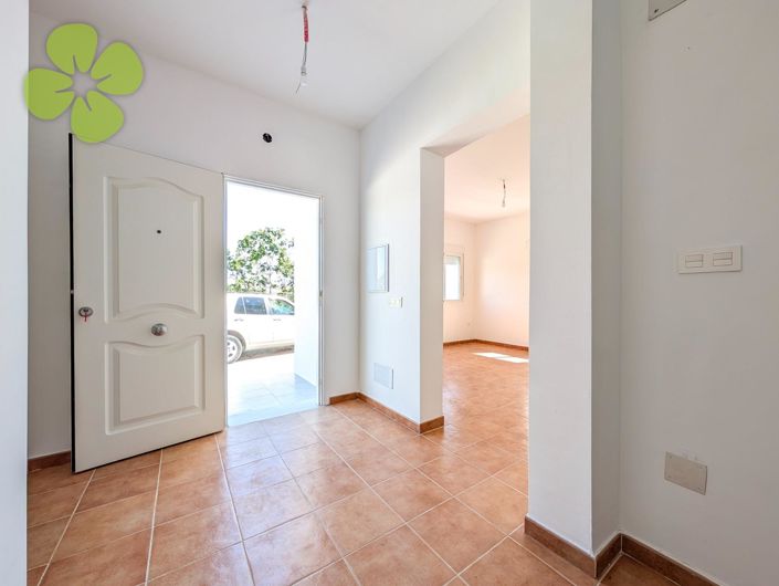 Image No.3-3 Bed Villa for sale