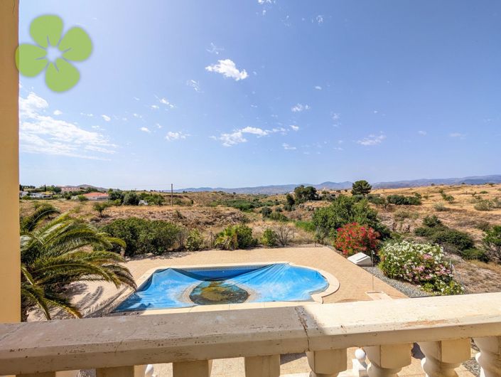 Image No.14-3 Bed Villa for sale