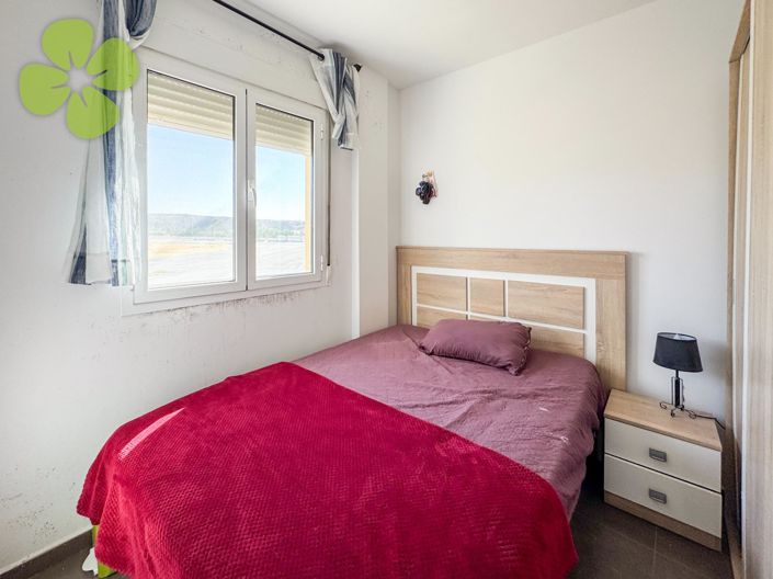 Image No.10-4 Bed Flat for sale