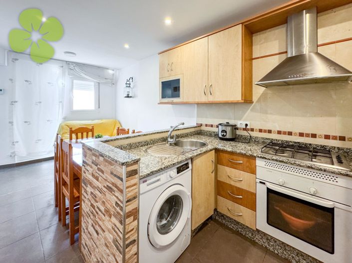 Image No.8-4 Bed Flat for sale