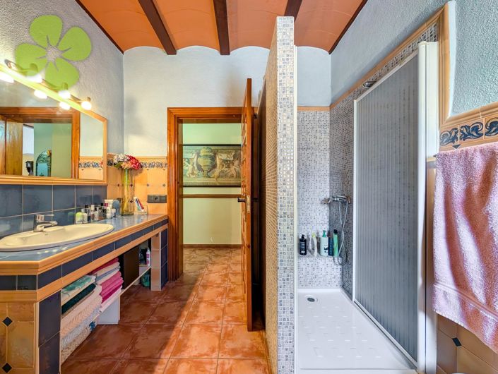 Image No.13-5 Bed Villa for sale