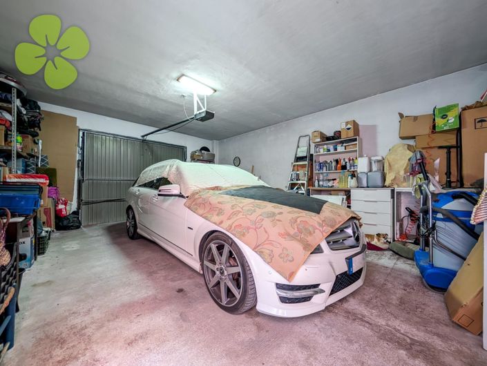 Image No.28-5 Bed Villa for sale