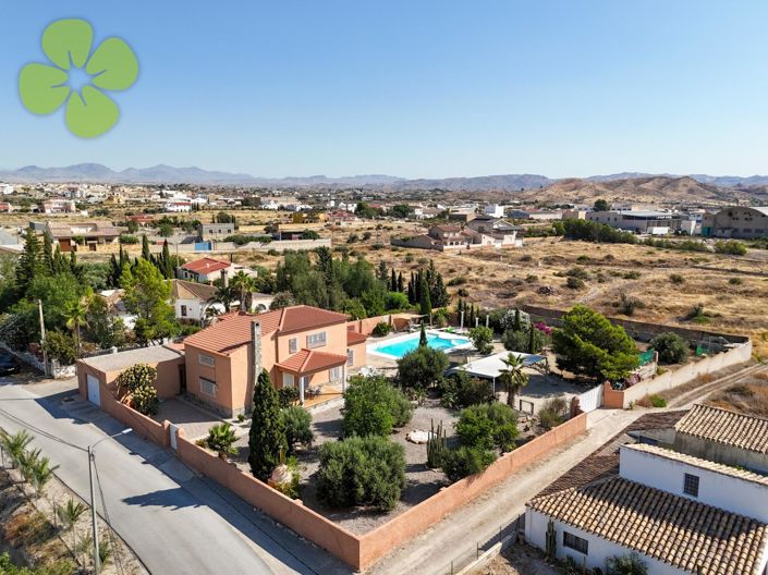 Image No.30-5 Bed Villa for sale