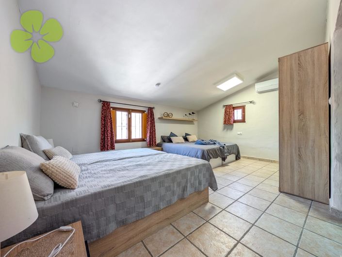 Image No.25-5 Bed Cortijo for sale