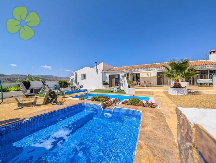 Image No.17-4 Bed Villa for sale