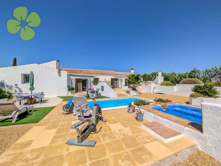 Image No.18-4 Bed Villa for sale