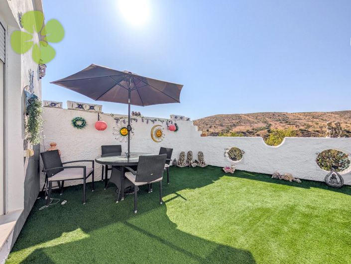 Image No.17-2 Bed Villa for sale