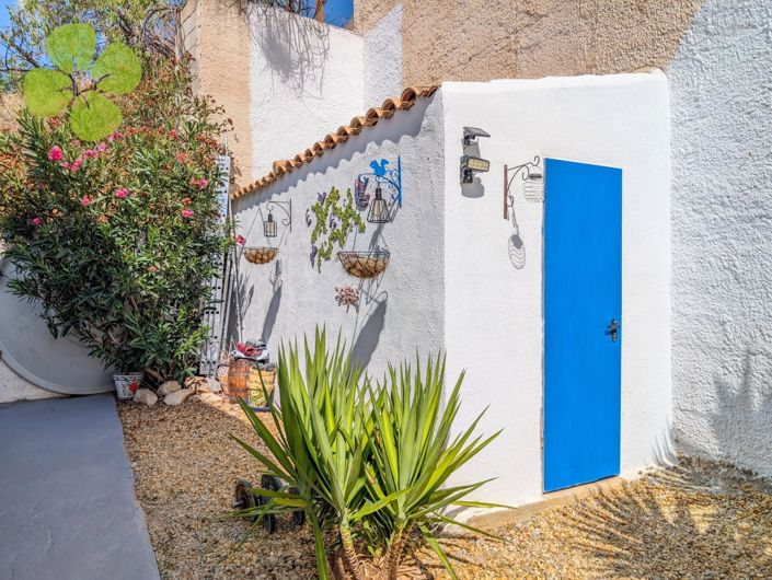 Image No.21-2 Bed Villa for sale