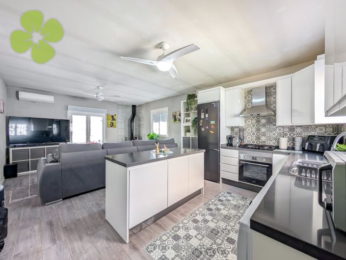 Image No.5-2 Bed Villa for sale