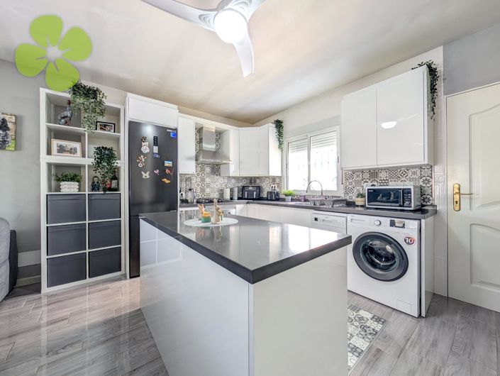 Image No.7-2 Bed Villa for sale