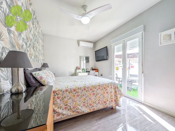 Image No.10-2 Bed Villa for sale