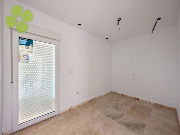 Image No.11-4 Bed Villa for sale