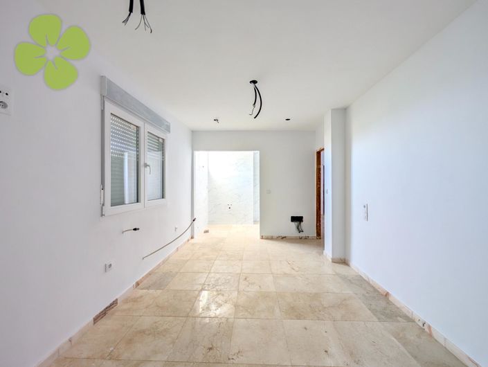 Image No.14-4 Bed Villa for sale