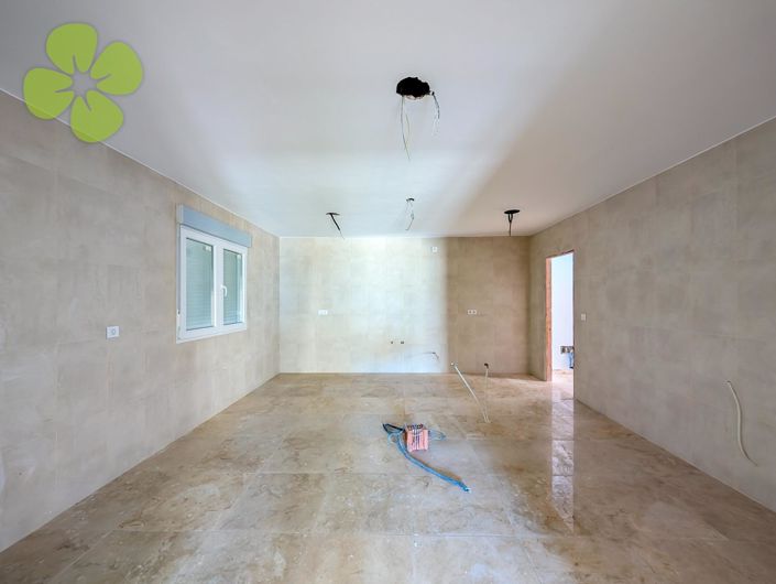 Image No.7-4 Bed Villa for sale