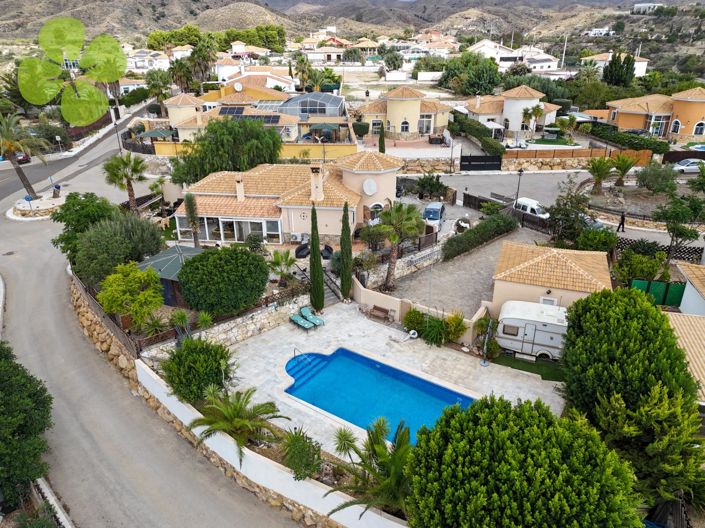 Image No.1-3 Bed Villa for sale