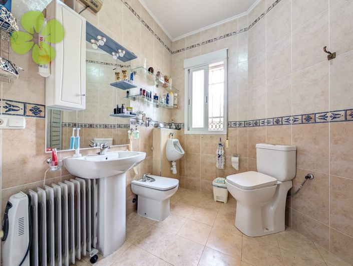 Image No.18-3 Bed Villa for sale