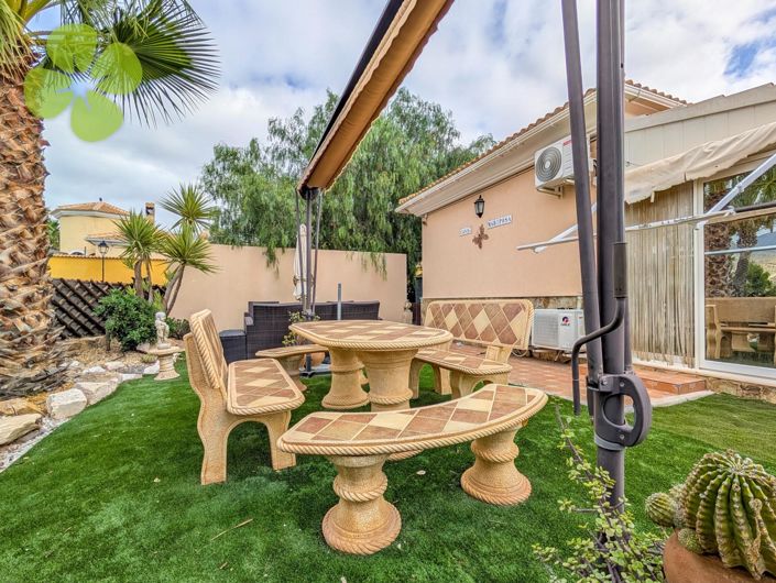 Image No.22-3 Bed Villa for sale