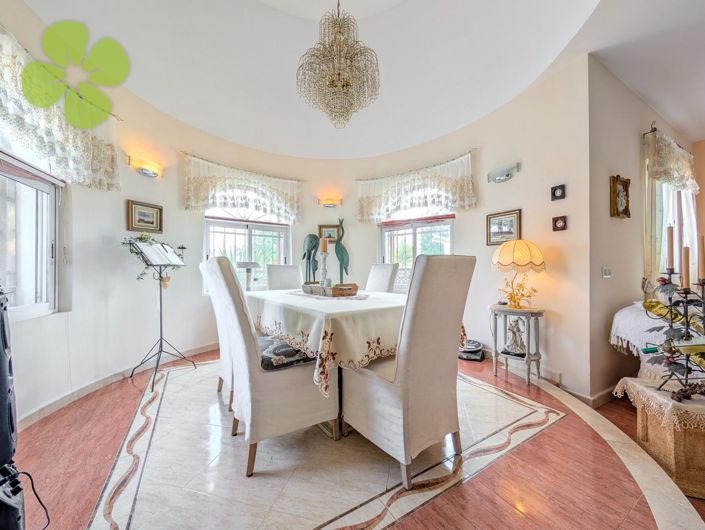 Image No.6-3 Bed Villa for sale