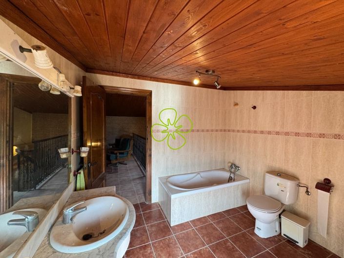 Image No.18-5 Bed Cortijo for sale