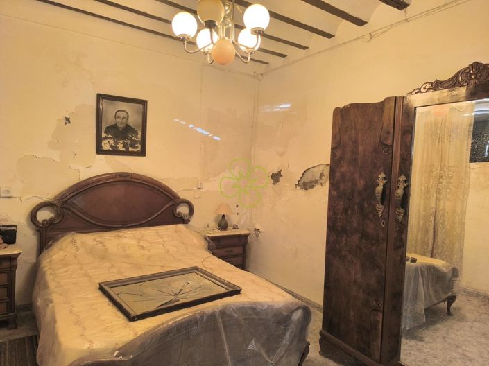 Image No.11-4 Bed Village House for sale