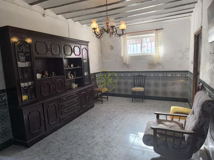 Image No.8-4 Bed Village House for sale